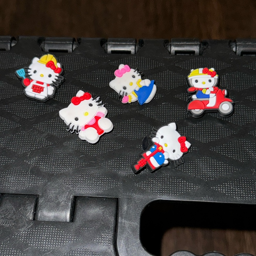Croc charms hello kitty